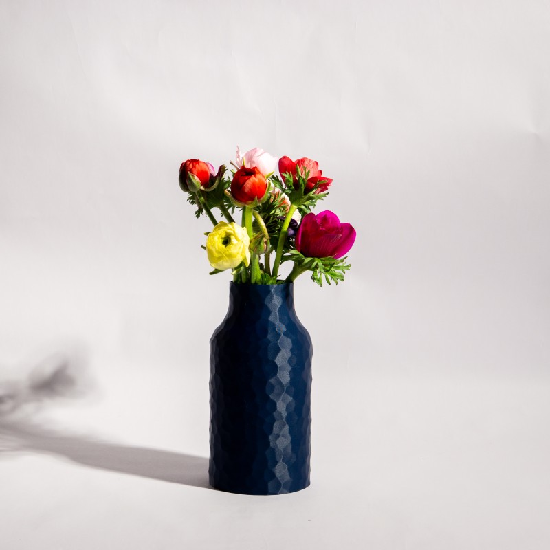 Μοντέρνο Ανθοδοχείο Dark Blue - 3D Printed Βάζο "Hammered Bottle" 17.5 εκ