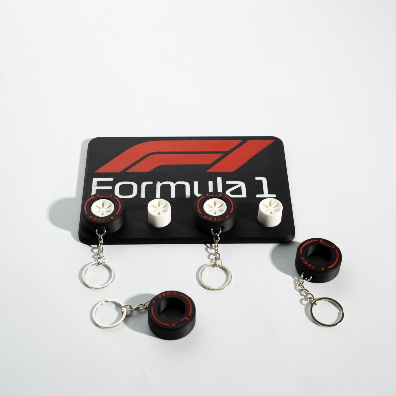 Βάση Κλειδιών Formula 1 με 4 Μπρελόκ-Λάστιχα – 3D Printed Organizer